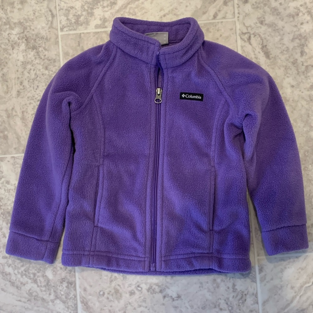 Columbia spring fleece, zip up jacket. Color: Purple, Size: 4T